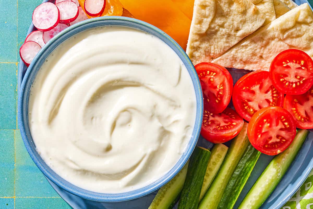 Master Toum: Easy 4-Ingredient Lebanese Garlic Sauce Recipe